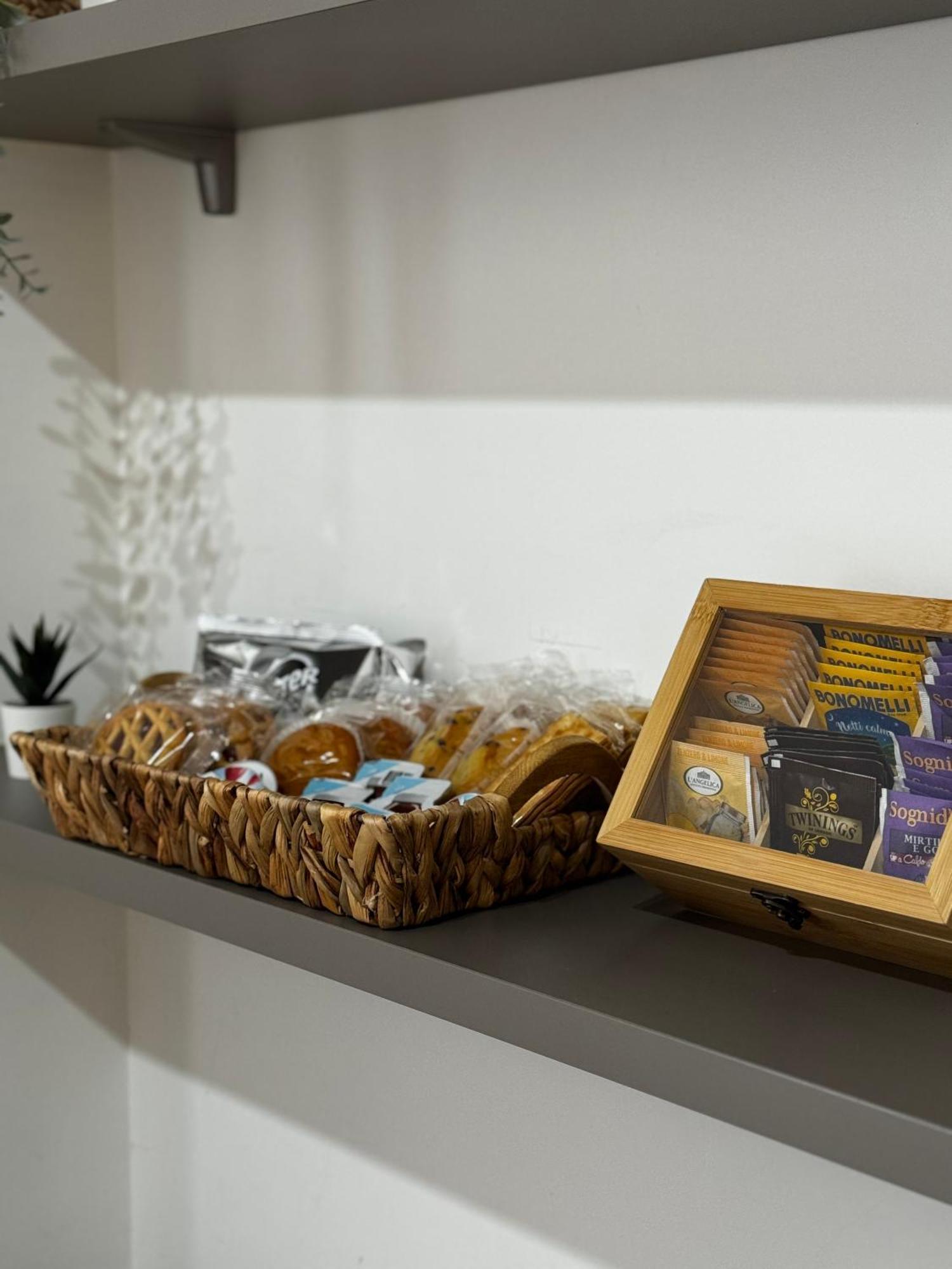 Regina Milano In Corso Lodi - Sky Tv, Wifi E Breakfast Box Apartment Ngoại thất bức ảnh